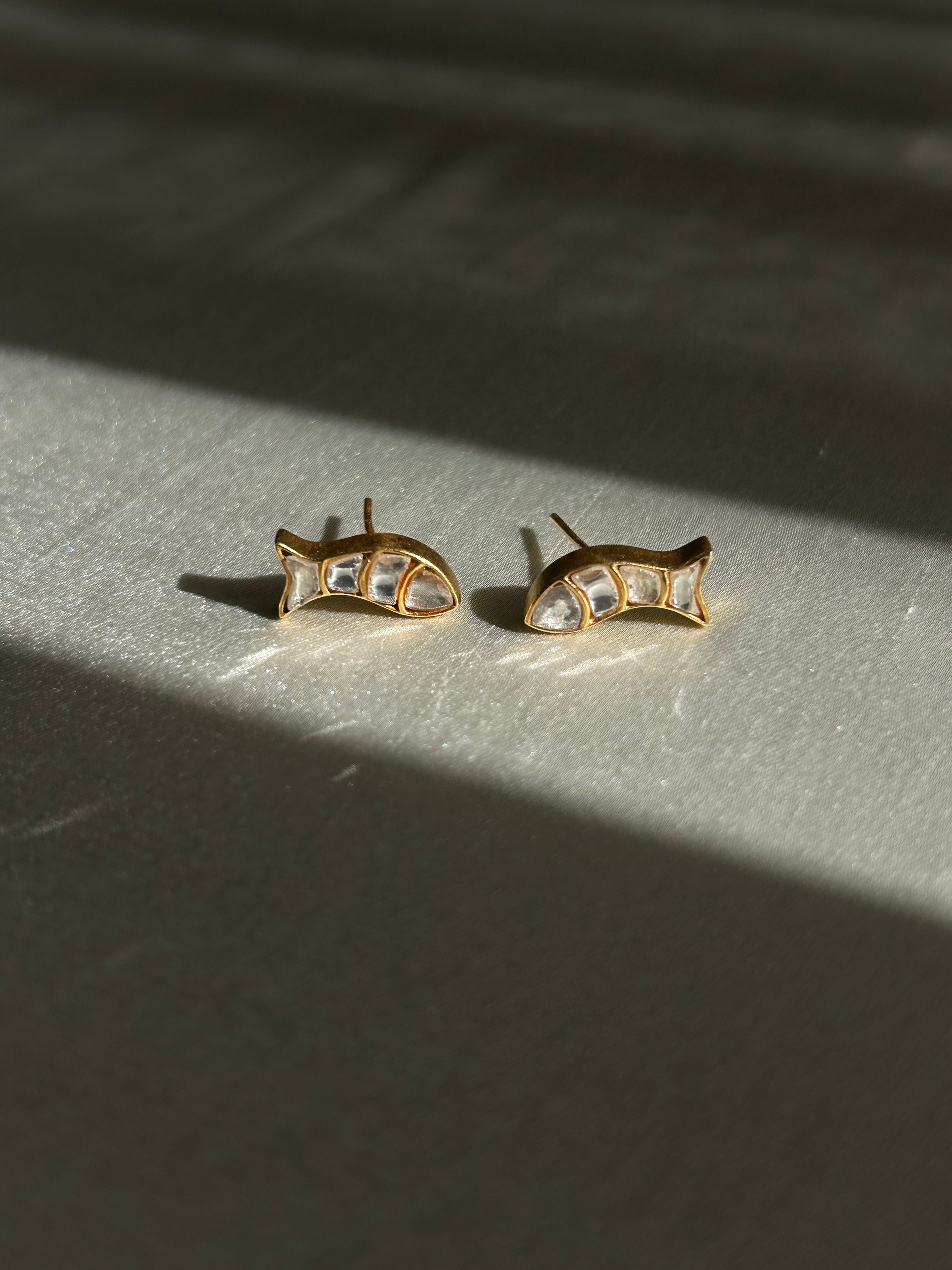 Matsya Kundan white Studs