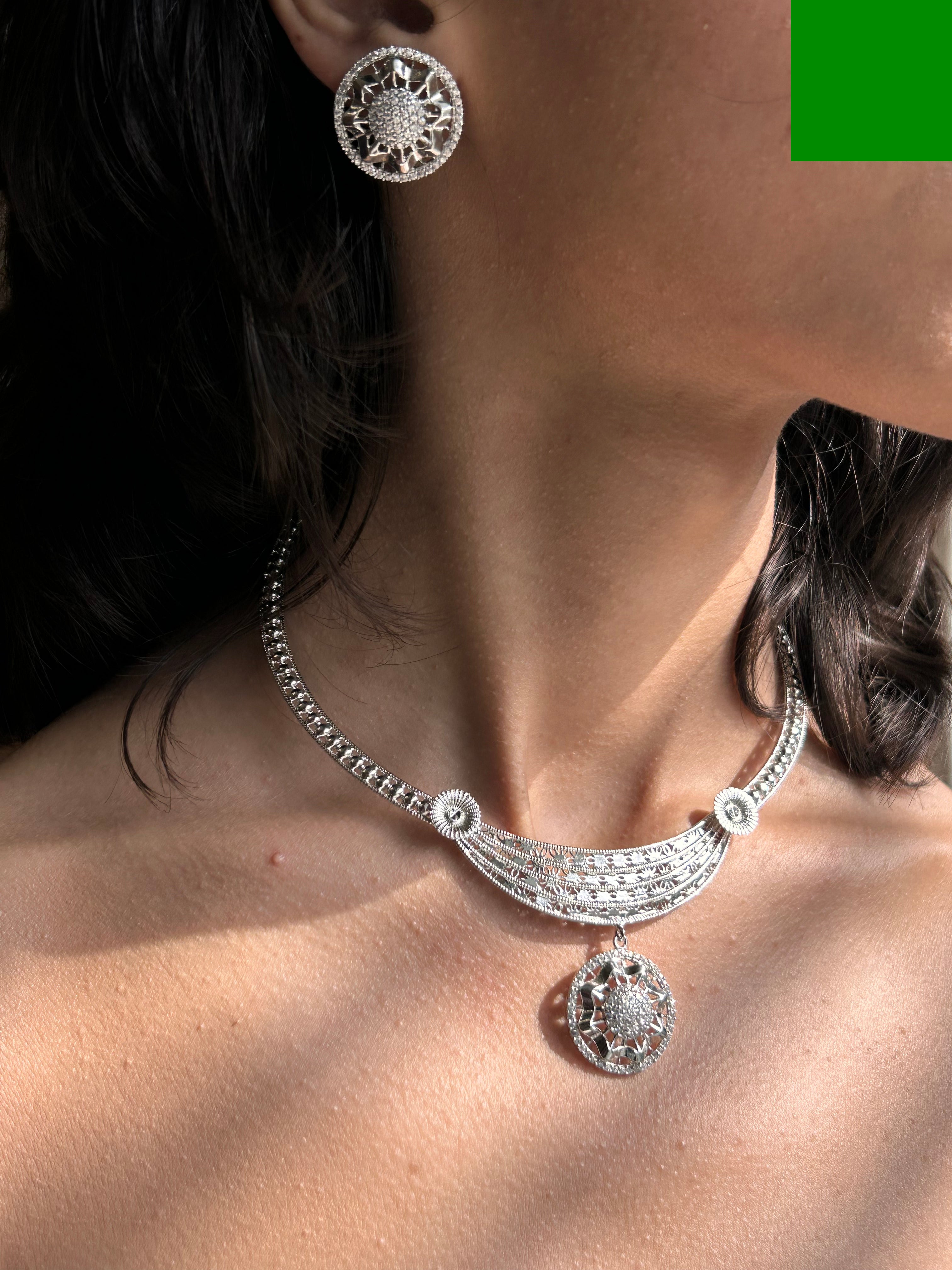 Soleil Necklace & Stud Earrings Set