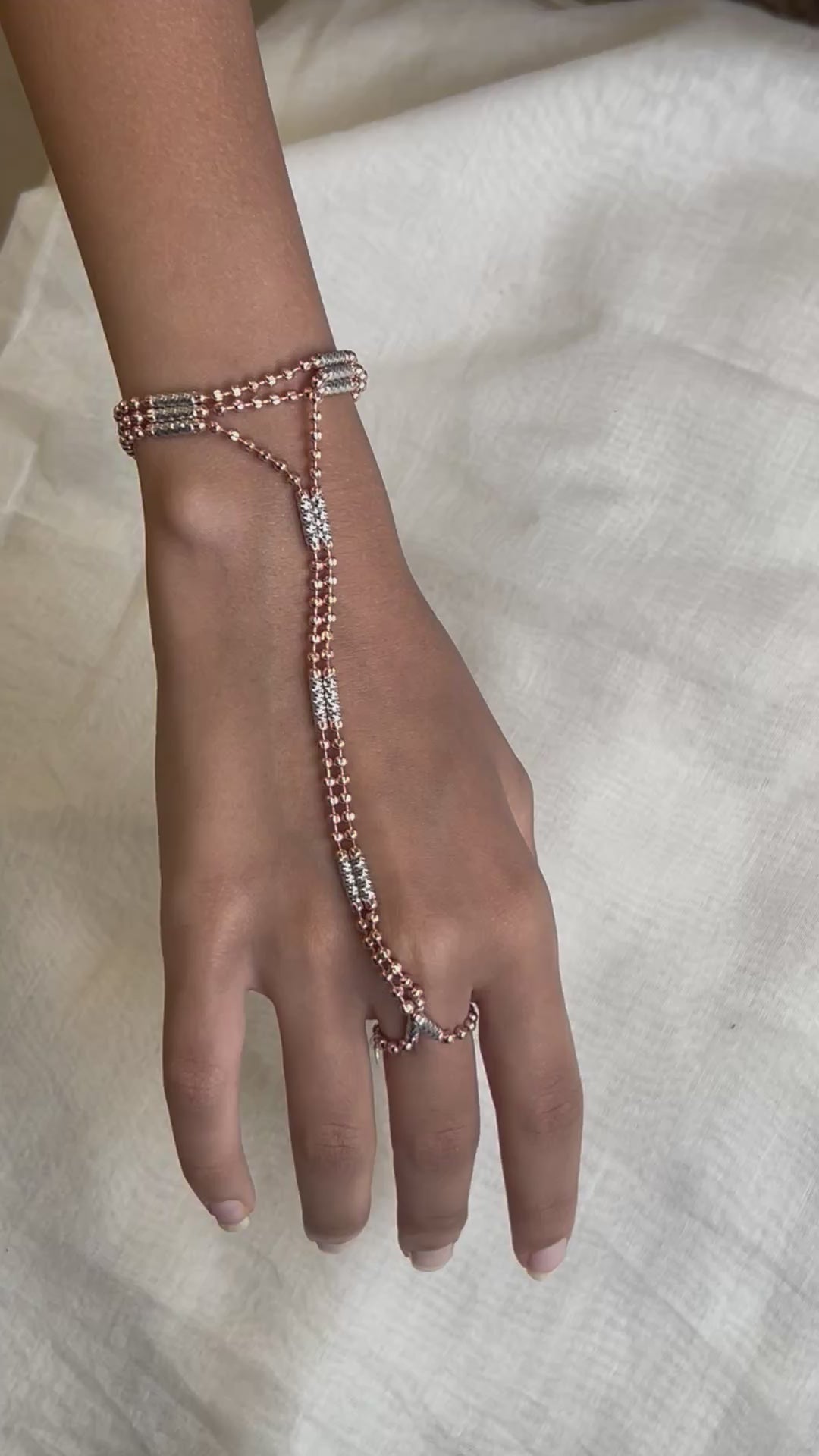 MAGNETIC CHAIN